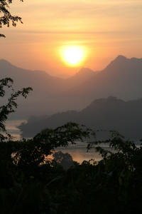 LAO-Auringonlasku Luang Prapangissa_1
